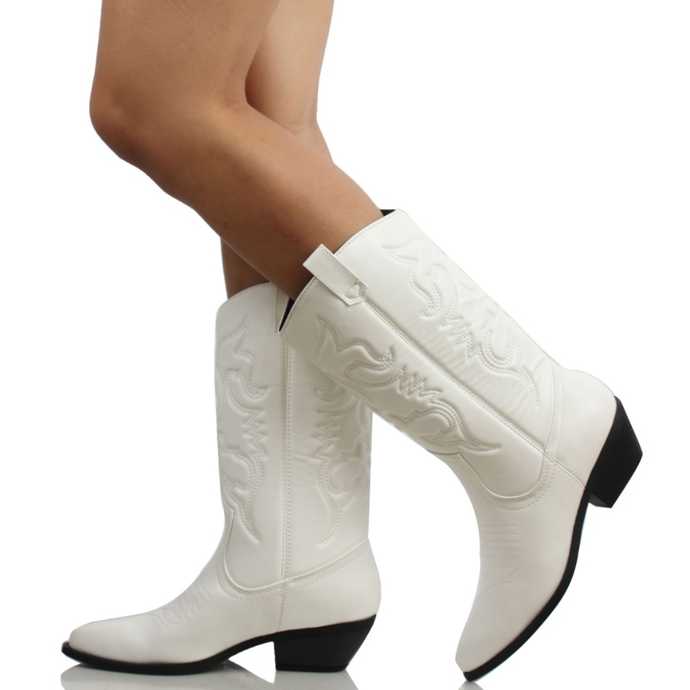Size 5 White cowboy knee high pull on boot - Picture 5 of 5